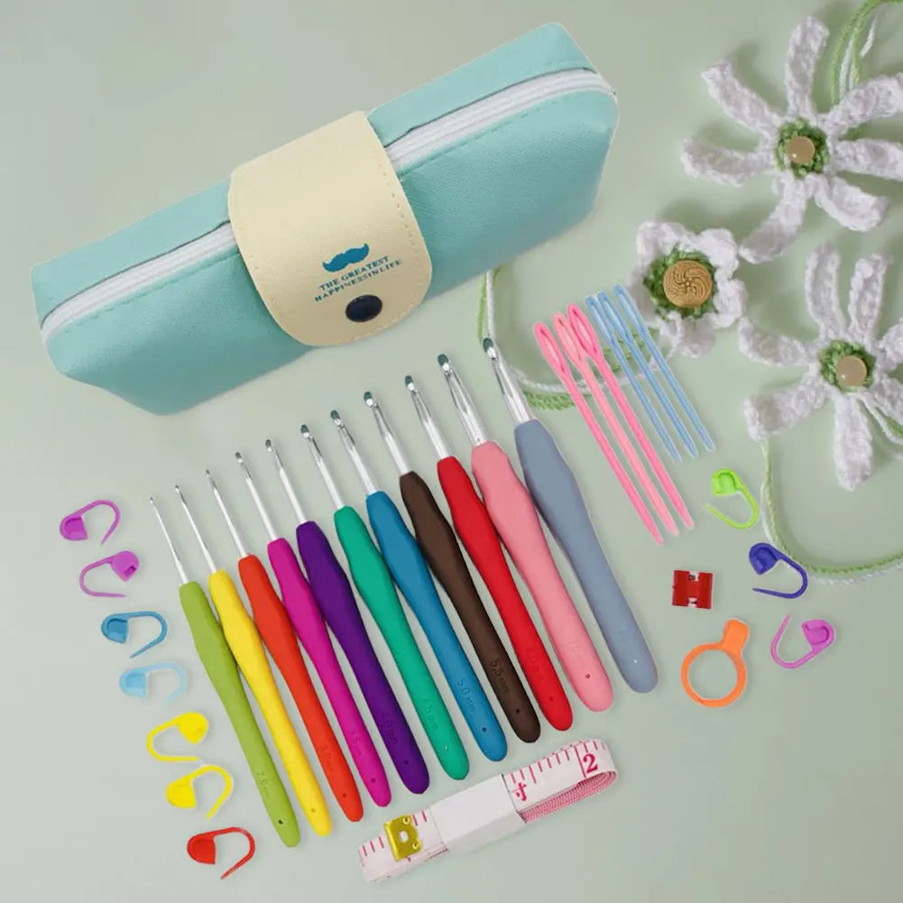 Crochet Hooks Set Yarn Knitting Needles with Case Colorful Crochet Hooks Kit Ergonomic Handle for Mom Grandma Gifts