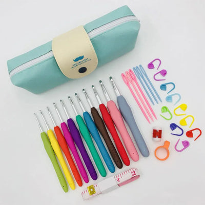 Crochet Hooks Set Yarn Knitting Needles with Case Colorful Crochet Hooks Kit Ergonomic Handle for Mom Grandma Gifts